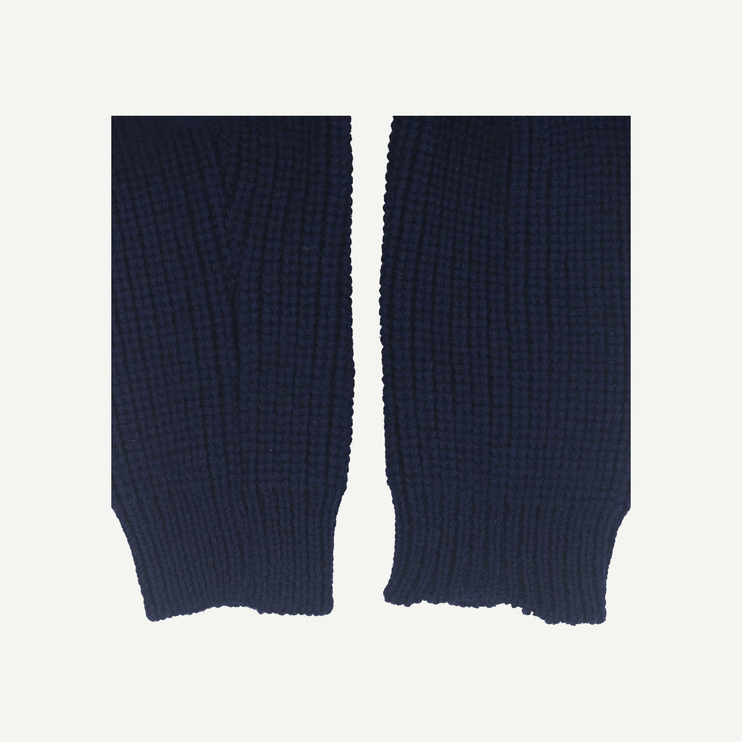 Needus Cardigan