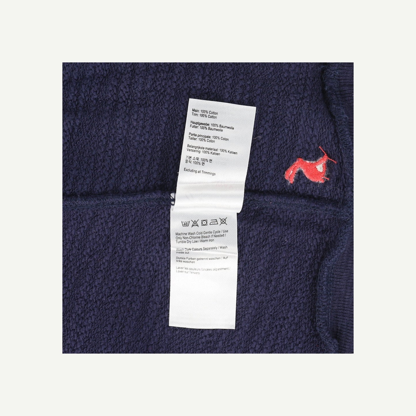 Sweatshirt
