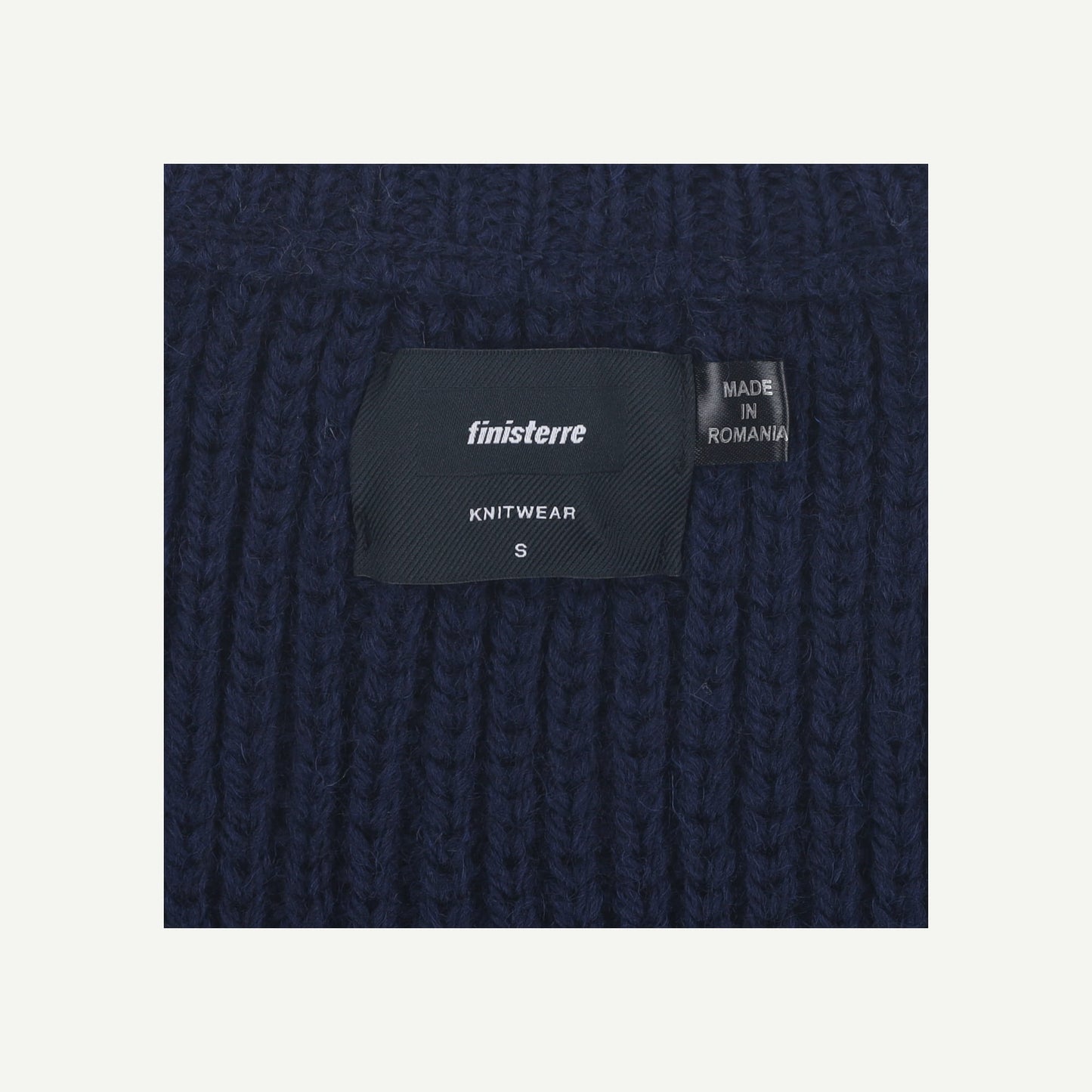 Needus Cardigan