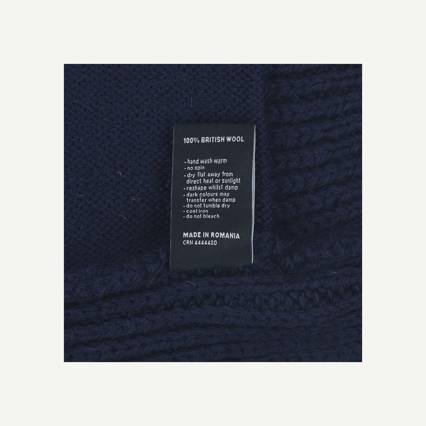 Needus Cardigan