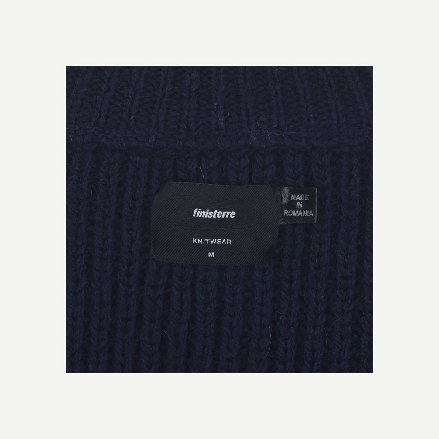 Needus Cardigan