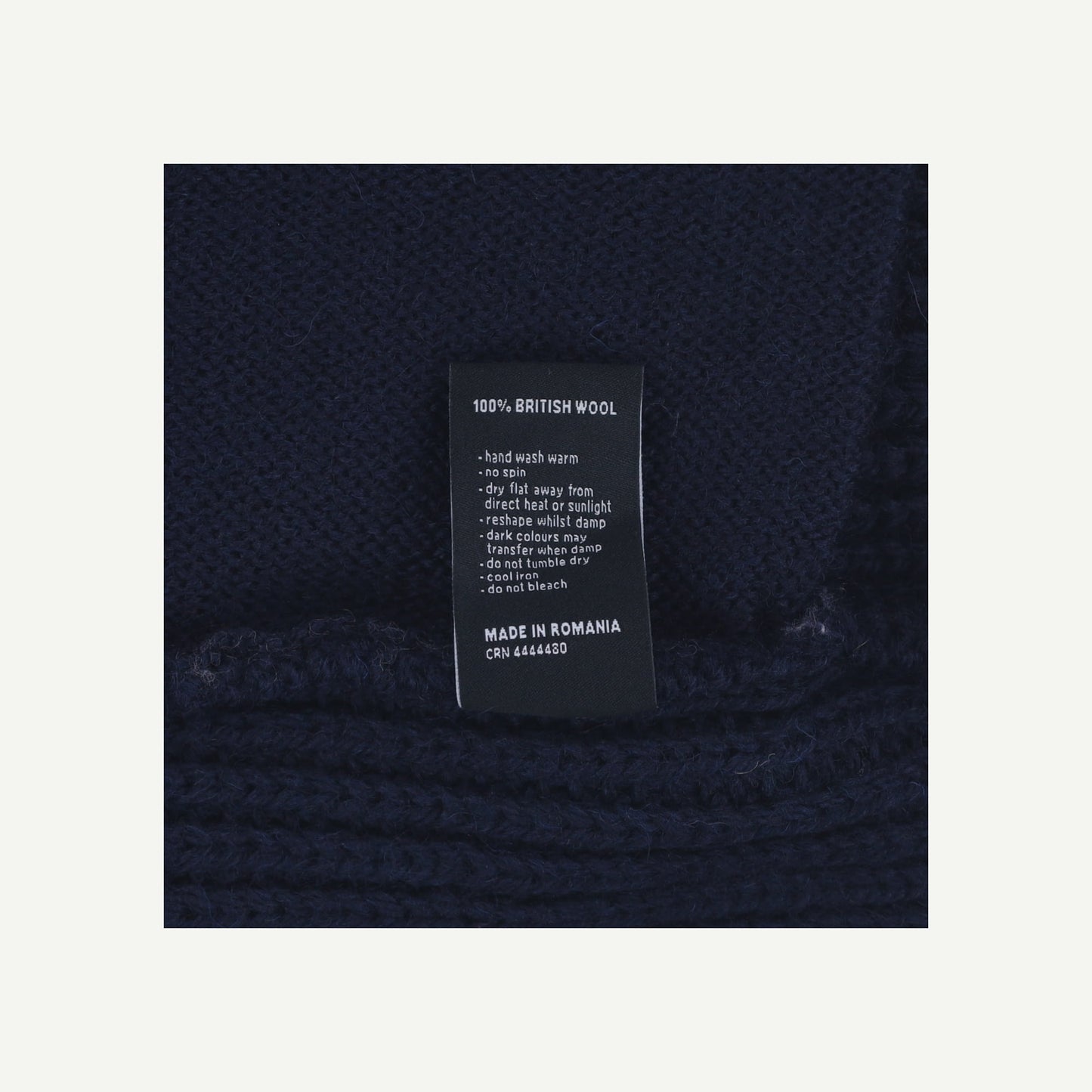 Needus Cardigan