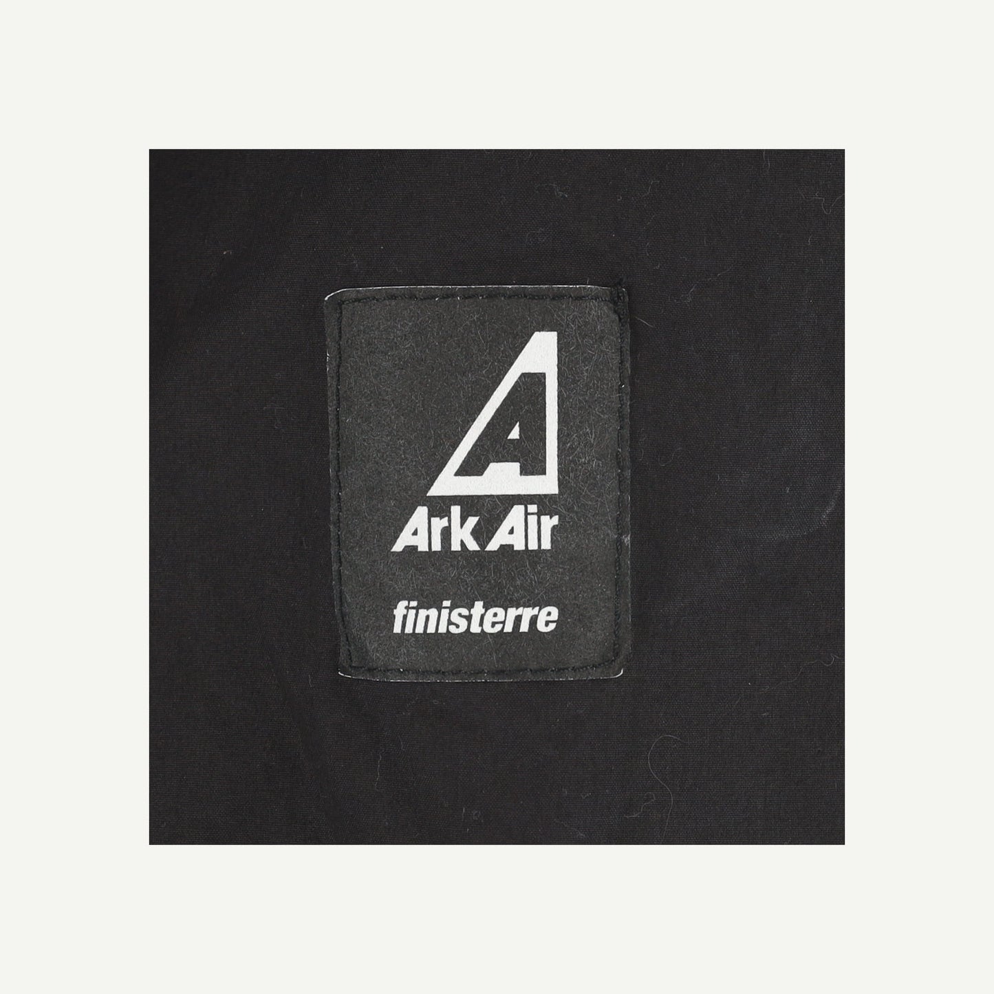 Black coat Ark Air x Finisterre